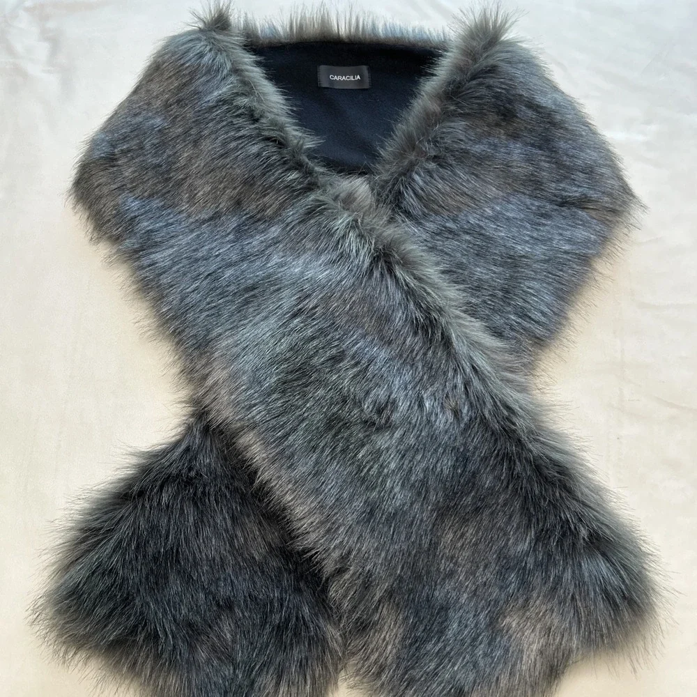 Caracilia Women's Gray Faux Fur Scarf Large Neck Warmer Wrap Winter Fashion Soft